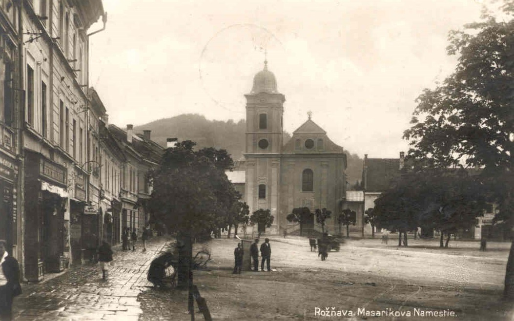 06 Masarykovo nmestie v Roave